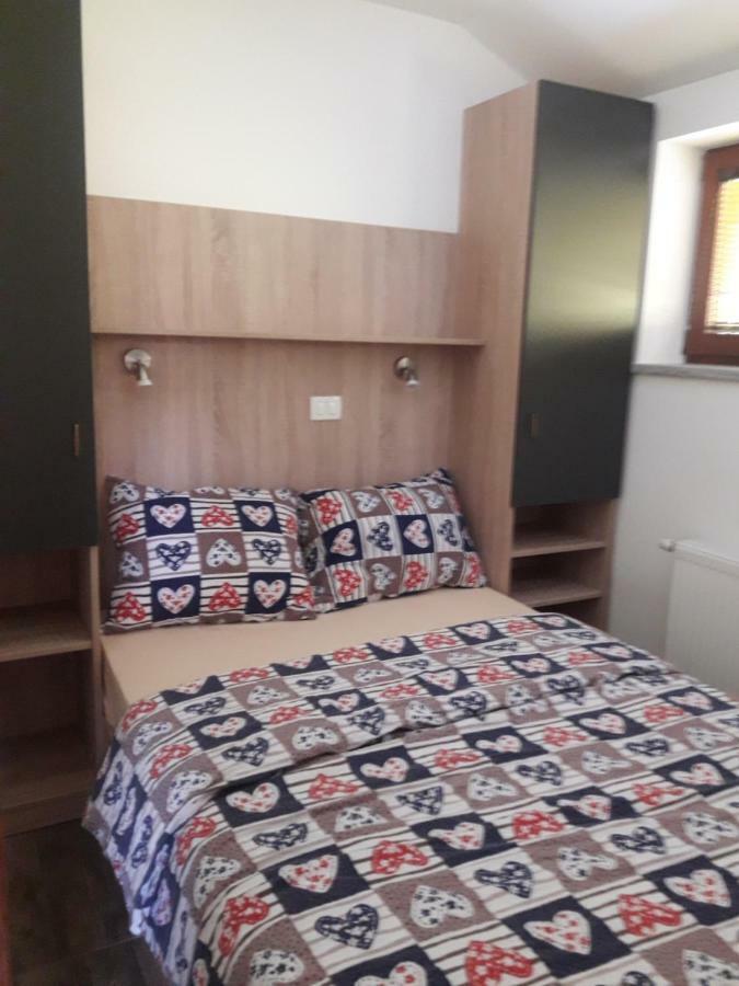 קמניק Simnovi Apartmaji - Surrounded By Nature מראה חיצוני תמונה